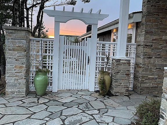 5th image of 33435 Shore Dr
