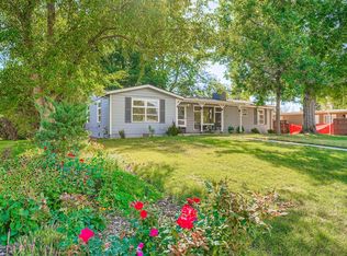 886 Lee St, Lakewood, CO 80215