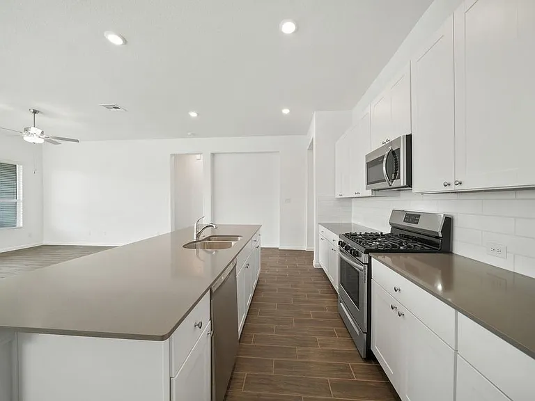 6631 Morgan Path — Photo 19