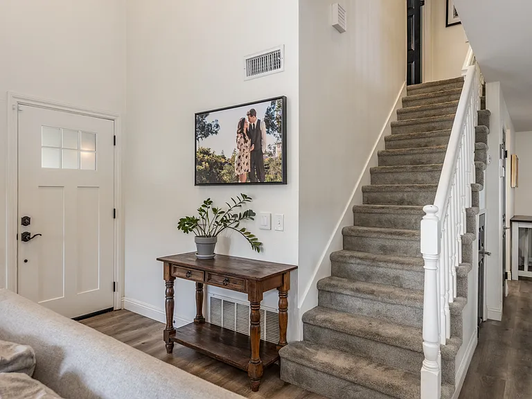 1605 Lisa Ln — Photo 6