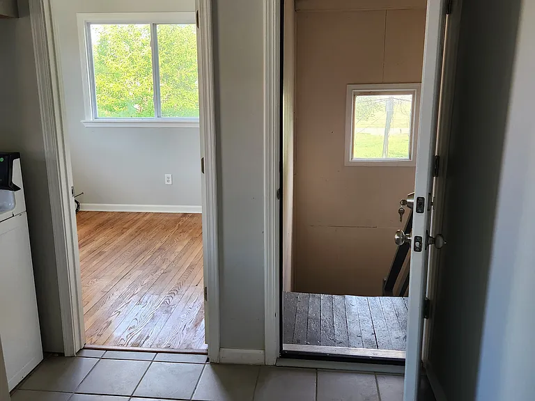 9412 Ravenswood St #2 — Photo 13