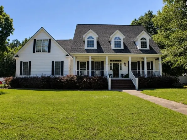 25 Middleton Dr, Lugoff, SC 29078