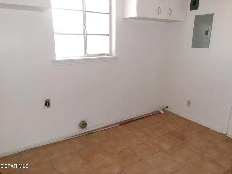 3500 Olympic Ave — Photo 11