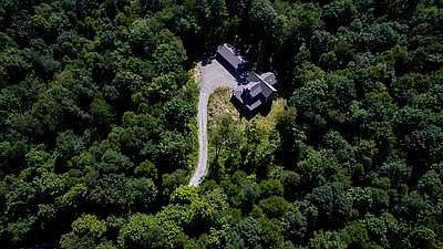 3rd image of 741 Macgyver Way