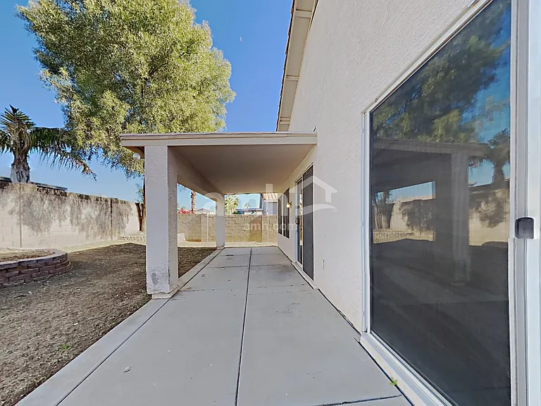 15810 W Durango St — Photo 17