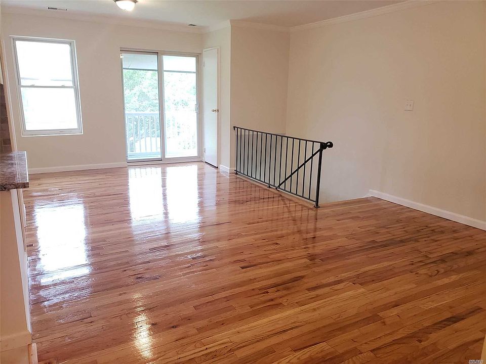 1st image of 271 Artist Lake Dr