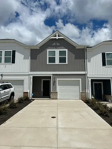 105 Pleasure Ln Photo 1