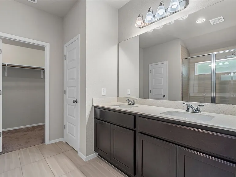 3906 Crockett Ave — Photo 18