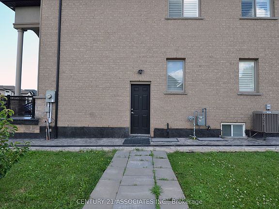 3rd image of 92 Nashville Cir