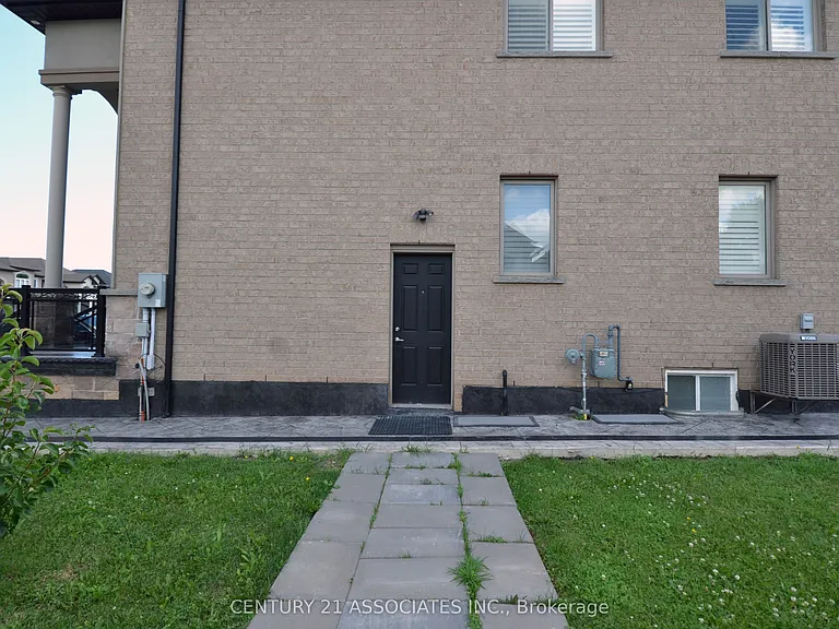 92 Nashville Cir — Photo 3