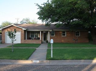 210 S 16th St, Slaton, TX 79364