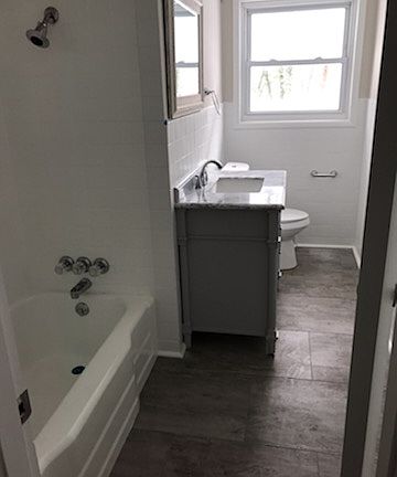 4th image of 2704 E Broad St