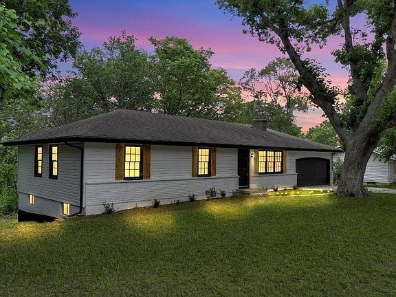 3rd image of 1760 S 49th Pl