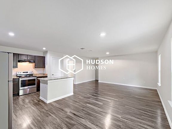 4th image of 5910 Mayle St