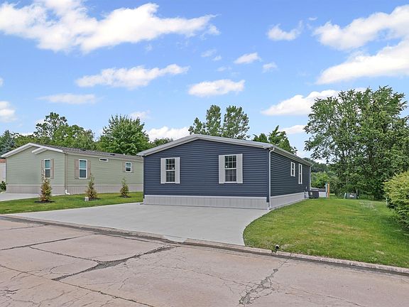 Exterior Image-1-Mansion 203 Fohl Village