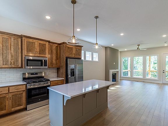 5th image of 3111 Carlisle Ct