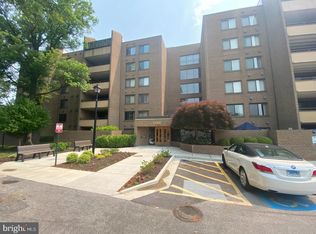 1 High Stepper Ct APT 105, Pikesville, MD 21208