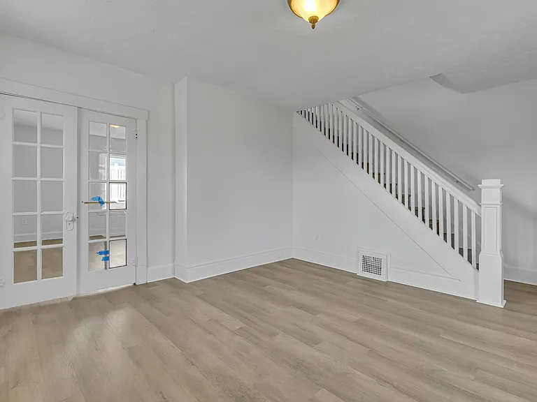 81 Beaver St — Photo 14