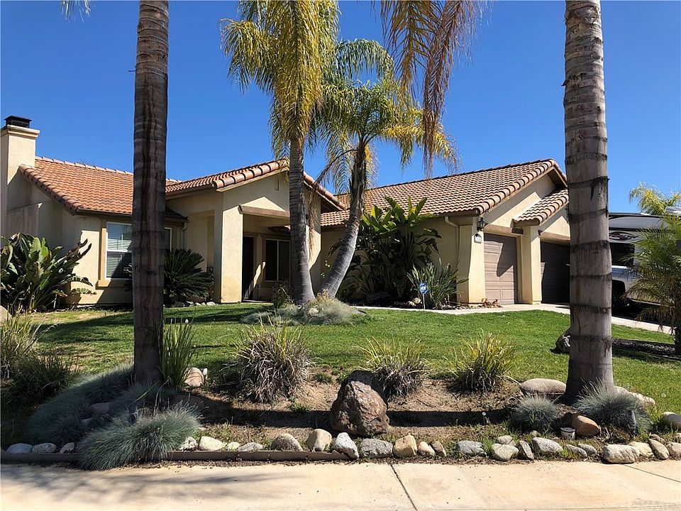 1st image of 22058 Country Hills Dr