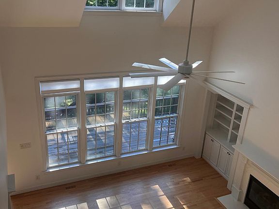 5th image of 2112 Greenwich Pl