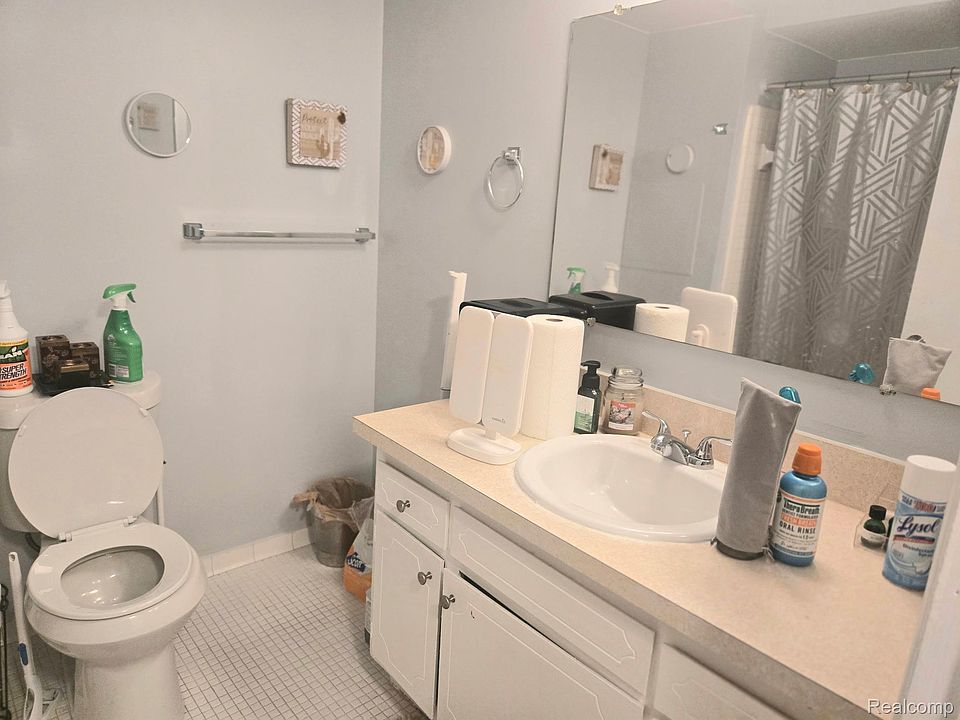 19840 W Twelve Mile Rd Apt 36, photo 15