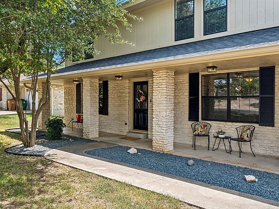 3rd image of 10107 Grand Oak Dr