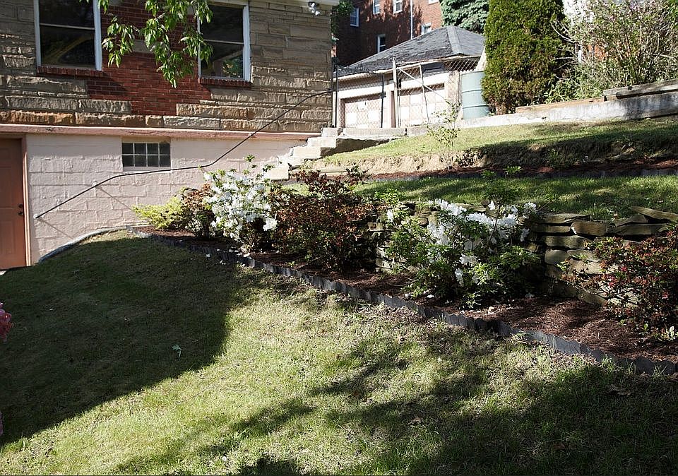 2nd image of 2325 Saw Mill Run Blvd