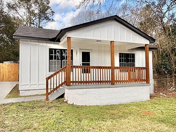 2nd image of 1021 53rd St