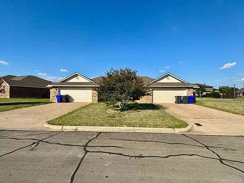 10201 Iris Ln #A Photo 1 10201 Iris Ln #A Photo 1