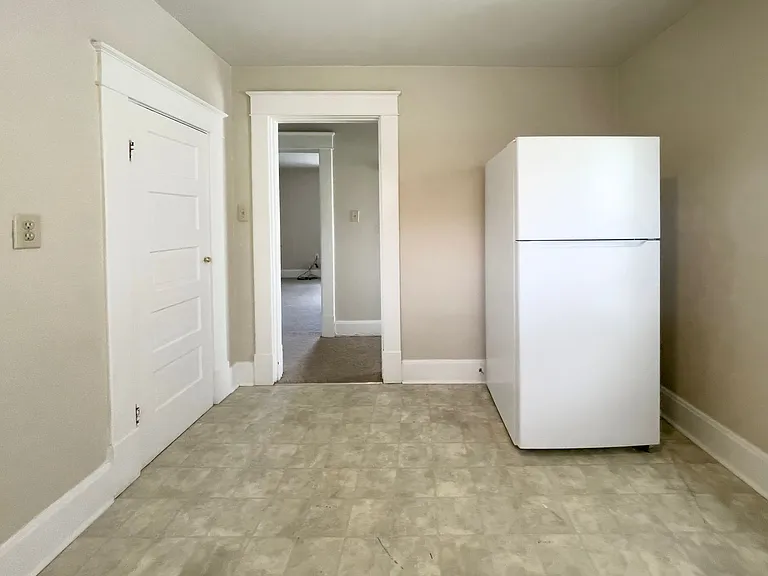 940 S 15th St — Photo 5