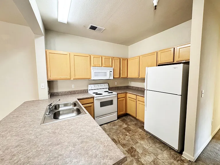 200 Talus Way #424 — Photo 4