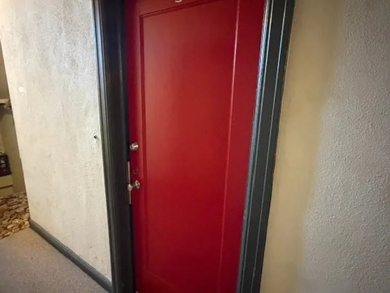 3220 Fruitvale Ave — Photo 2
