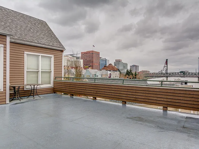 205 SW Montgomery St #204 — Photo 34