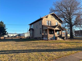 212 W Walnut St, Shelbina, MO 63468