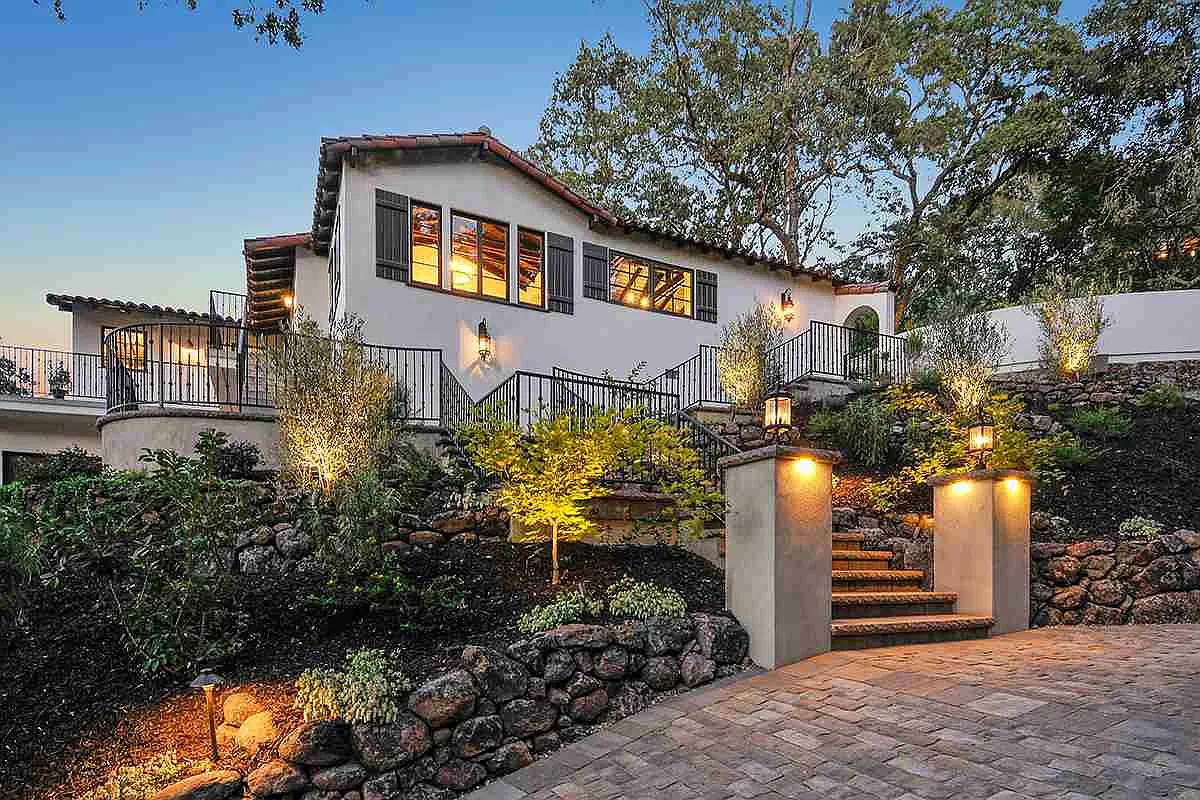 146 Camino Sobrante photo 1