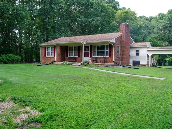 10169 L P Bailey Memorial Hwy, Nathalie, VA 24577