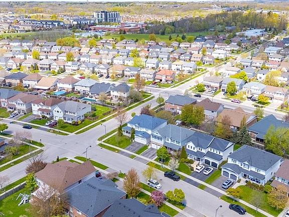 5th image of 20 Webb Ave