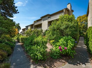 6648 Park Point Way NE #D111, Seattle, WA