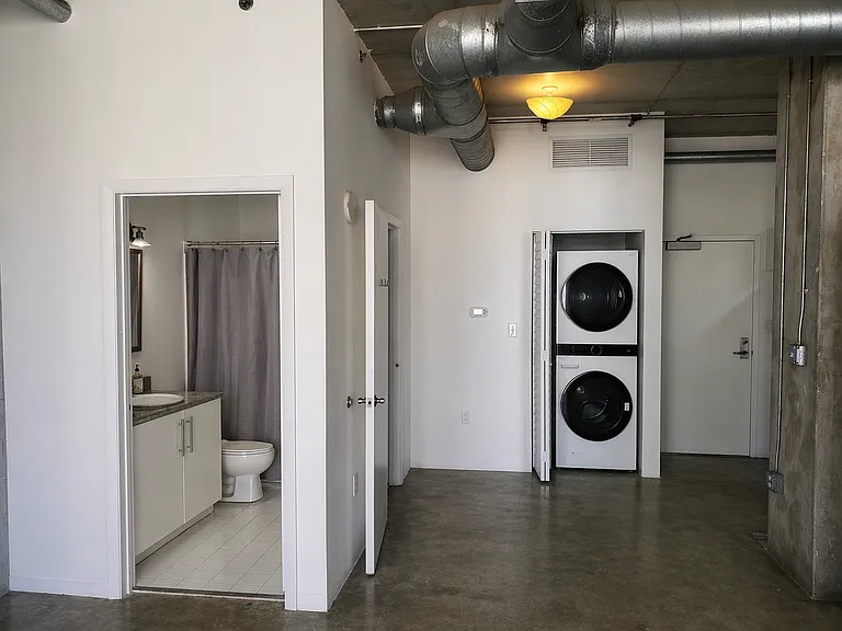 444 NE 30th St #503 — Photo 9