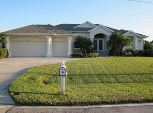 1143 Rotonda Cir, Rotonda West, FL 33947