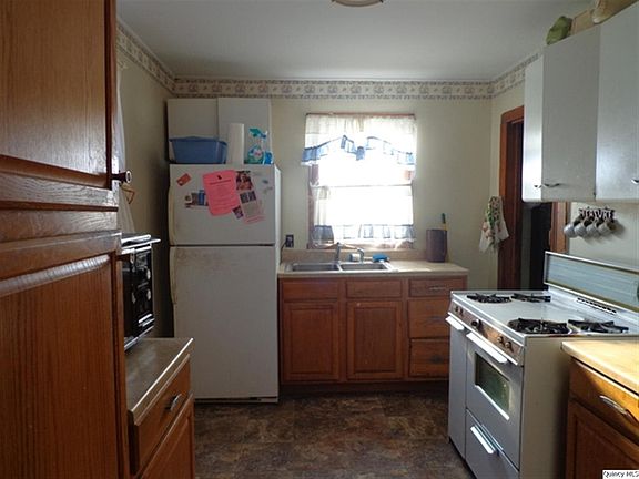 Home for Sale in Quincy, IL $47,500
