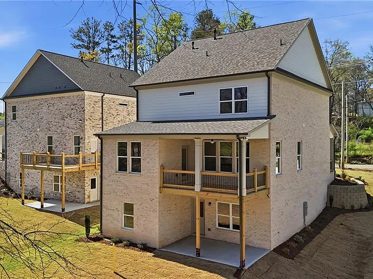 120 Poplar St — Photo 32