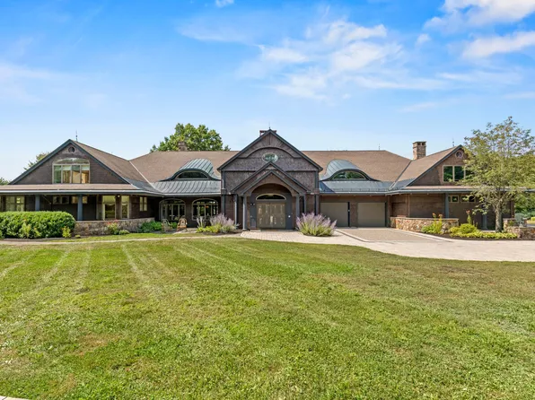 200 Woodville Road, Falmouth, ME 04105