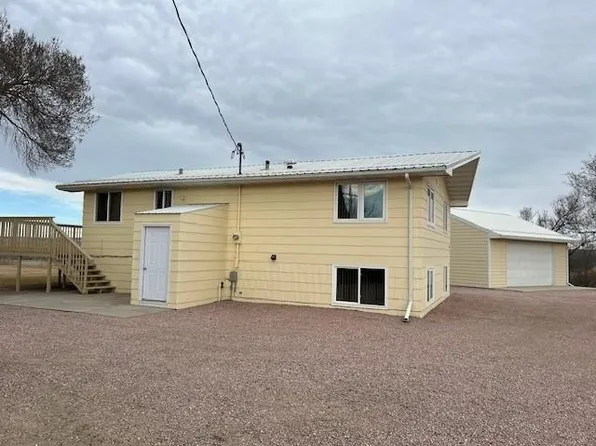 306 A St, Edgemont, SD 57735