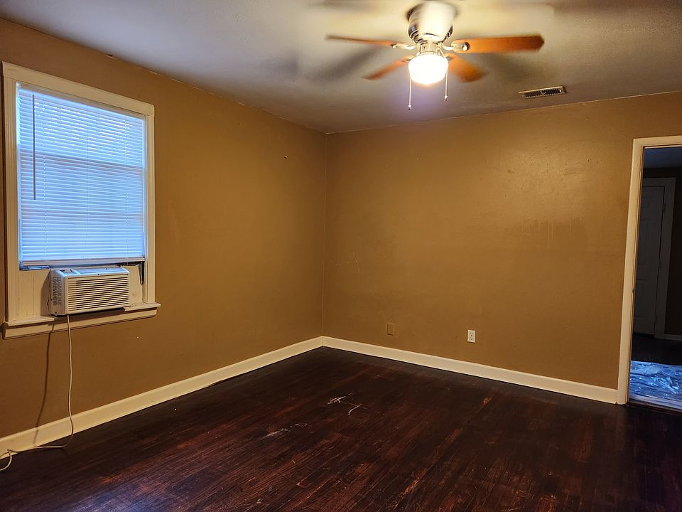 1st image of 3457 Faxon Ave #3457