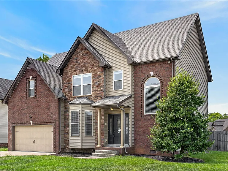 3710 Windhaven Ct — Photo 3