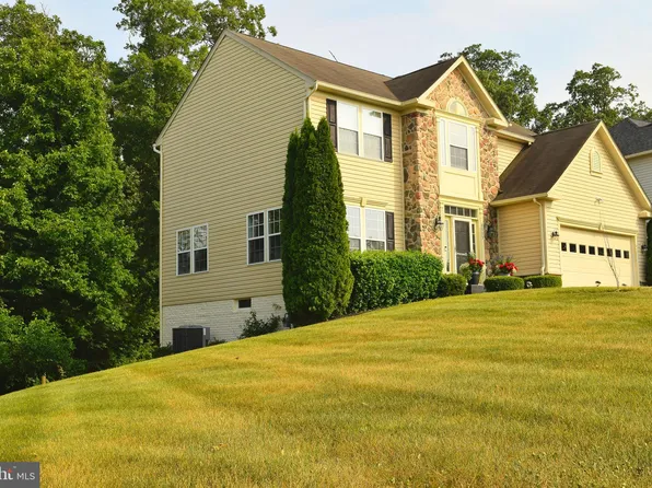 3553 Hardwood Ter, Spring Grove, PA 17362