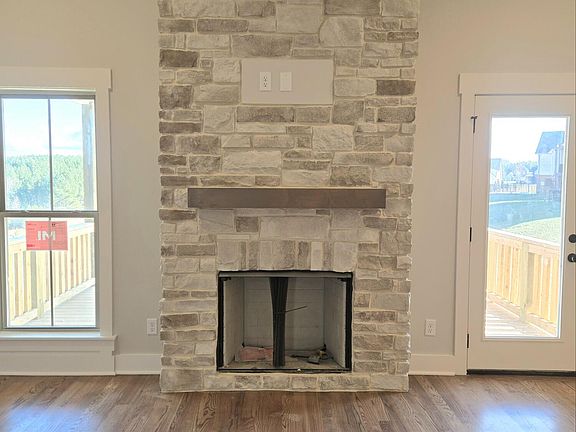 4th image of 13086 Blakeslee Dr #45