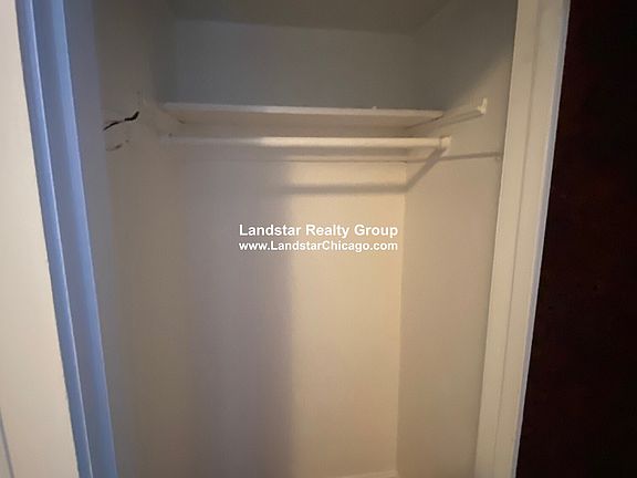 2nd image of 6602 N Bosworth Ave #2N