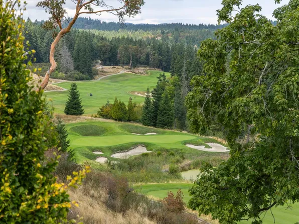 2027 Hedgestone Ln, Langford, BC V9B 6V2